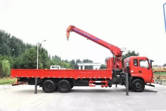 點擊查看詳細信息<br>標題：10噸東風隨車吊 閱讀次數：1587