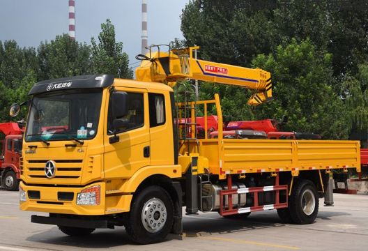 點擊查看詳細信息<br>標題：8噸大運隨車吊 閱讀次數：1818
