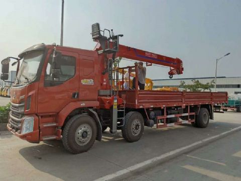 點擊查看詳細信息<br>標題：柳汽前四后四隨車吊 閱讀次數：1707